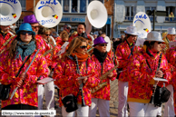 Cassel (F) - Carnaval du Lundi de Pâques 2013 / D.M.A. Band - BASSENGE (B)