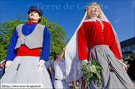 MAFFLE (ATH) (B) - Ducasse du Grand K'Min 2013 - Mariage de Zante et Rinette 2013 / Les nouvelles têtes de Zante et Rinette - MAFFLE (ATH) (B) sont présentées au public