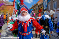 Steenvoorde (F) - Carnaval des Carnavals 2013 / Société Royale des Chinels – FOSSES-LA-VILLE (B)